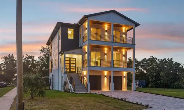 96 Shore Drive, Tarpon Springs, FL, 34689