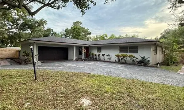 384 Lentz Road, Belleair Bluffs, FL, 33770